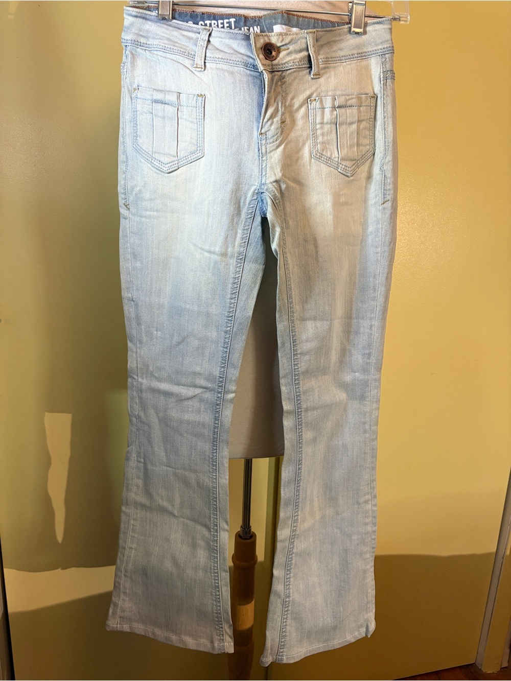 DKNY Spring Street Flare Bowery Jean